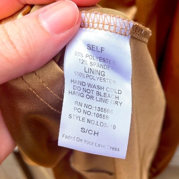 Fashion Nova gold faded on your love dress - Picture 9 of 10